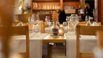 레스토랑 테이블